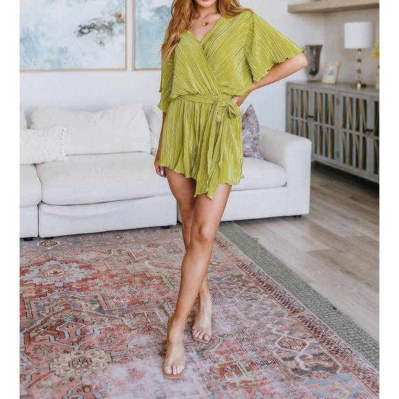 NEW GEEGEE lovely life plisse romper in green - Picture 2 of 5